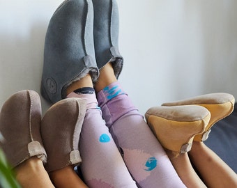 Kids Soft 100% natural Sheepskin Booties Slippers 24-35, Soft leather Sole Boots for children, Bed Natural wool slippers, wool socks, light