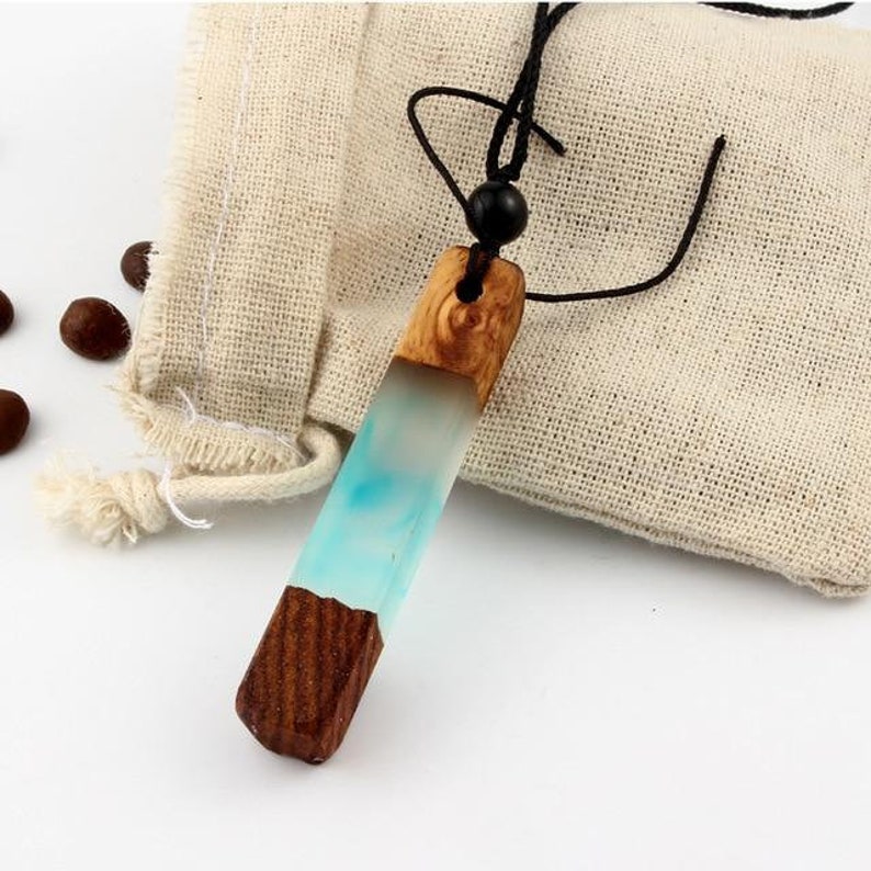1Pcs Unique Women Jewelry Rope Wood Resin Necklace Personality Candy Color Rectangle Pendant Fashion Hand-made Sweater Chain