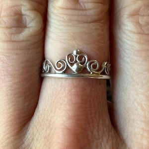 Sterling Silver Tiara Ring: Dainty Princess Crown Design