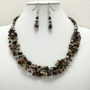 multi color tourmaline necklace, tourmaline necklace, tourmaline necklace beaded, tourmaline crystal necklace, tourmaline jewelry set beaded