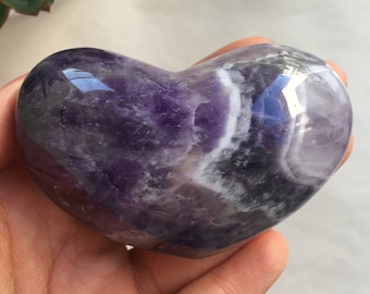 Chevron Dream Amethyst Heart, Healing Crystal (8cm x 4.5cm)