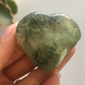 Prehnite with Epidote Heart, Prehnite Crystal, Polished Prehnite, Green Prehnite, Prehnite stone, Crystal heart, Healing crystal, Prehnite