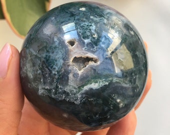 Moss Agate Sphere, 5.5cm Diameter, 280g
