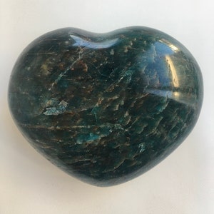 Blue Apatite Heart, Blue Apatite Crystal, Blue Apatite Stone, Crystal Heart, Polished Blue Apatite, Natural Blue Apatite, Apatite Crystal