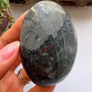 Bloodstone Palm Stone, Bloodstone