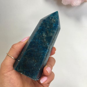 Blue Apatite Point, Blue Apatite Tower, Crystal Tower, Healing Crystal, Polished Blue Apatite, Natural Blue Apatite, Blue Apatite Crystal