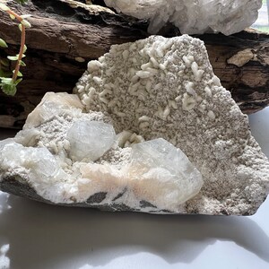 Apophyllite cluster with Heulandite, Apophyllite and Heulandite