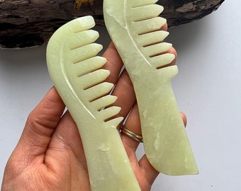 Jade Comb, Green Jade Comb, Crystal healing comb, Crystal Comb, Pocket Comb, Bridal Comb, Polished Jade Comb, Natural Jade, Crystal Healing