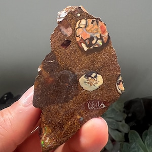 Boulder Opal Specimen, natürlicher unbehandelter australischer Opal, australischer Opal, natürlicher Opal, Heilkristall, rauer Boulder Opal, Opal