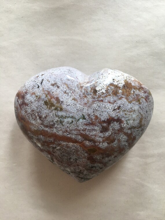 天然石 オーシャンジャスパー(ハート型) Amazon.co.jp: 標本天然カラフルなオーシャンジャスパーハート型水晶