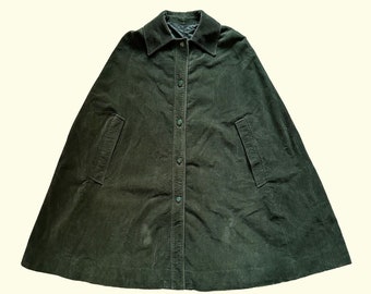 Elegant Vintage Dark Green Corduroy Cape    -    Forest Green to Khaki - Statement Buttons - Women's Size L