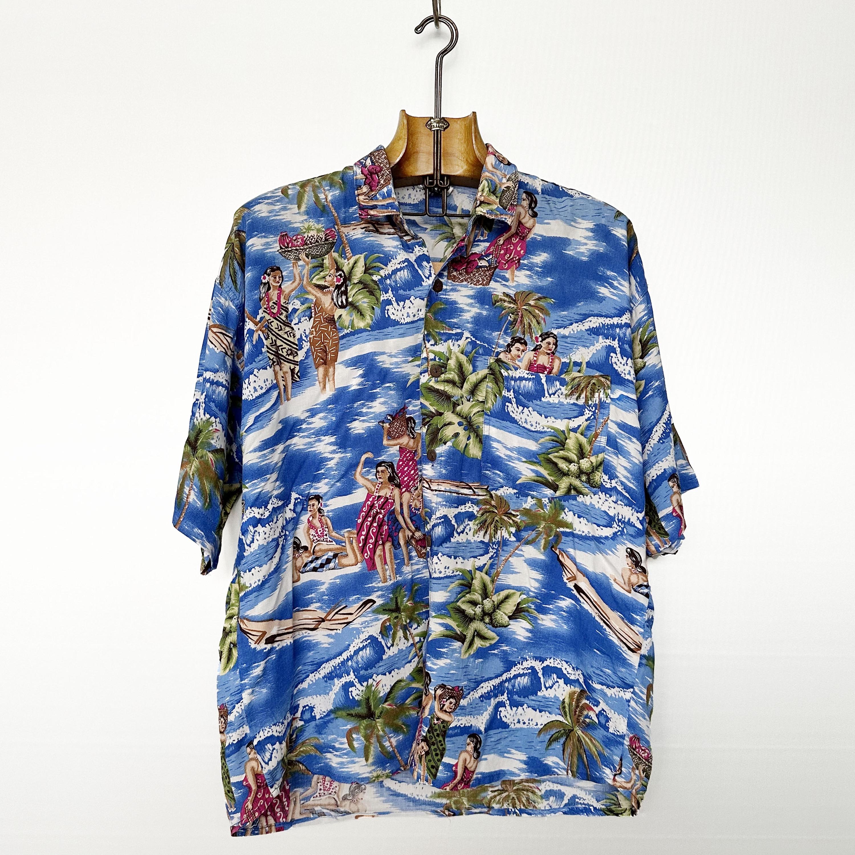 Vintage Hawaiian Shirt | Vahines Fishing Print | Rayon Camp Collar