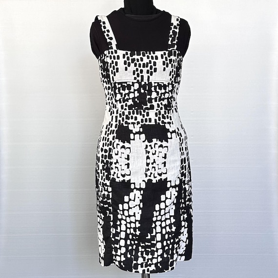 black white sheath dress Classic Little Black Dress with Sheer Sleeves and White Collar –  Marmalade-shop