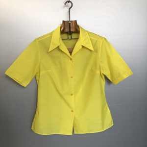 Vintage 70s Yellow Short Sleeves Blouse