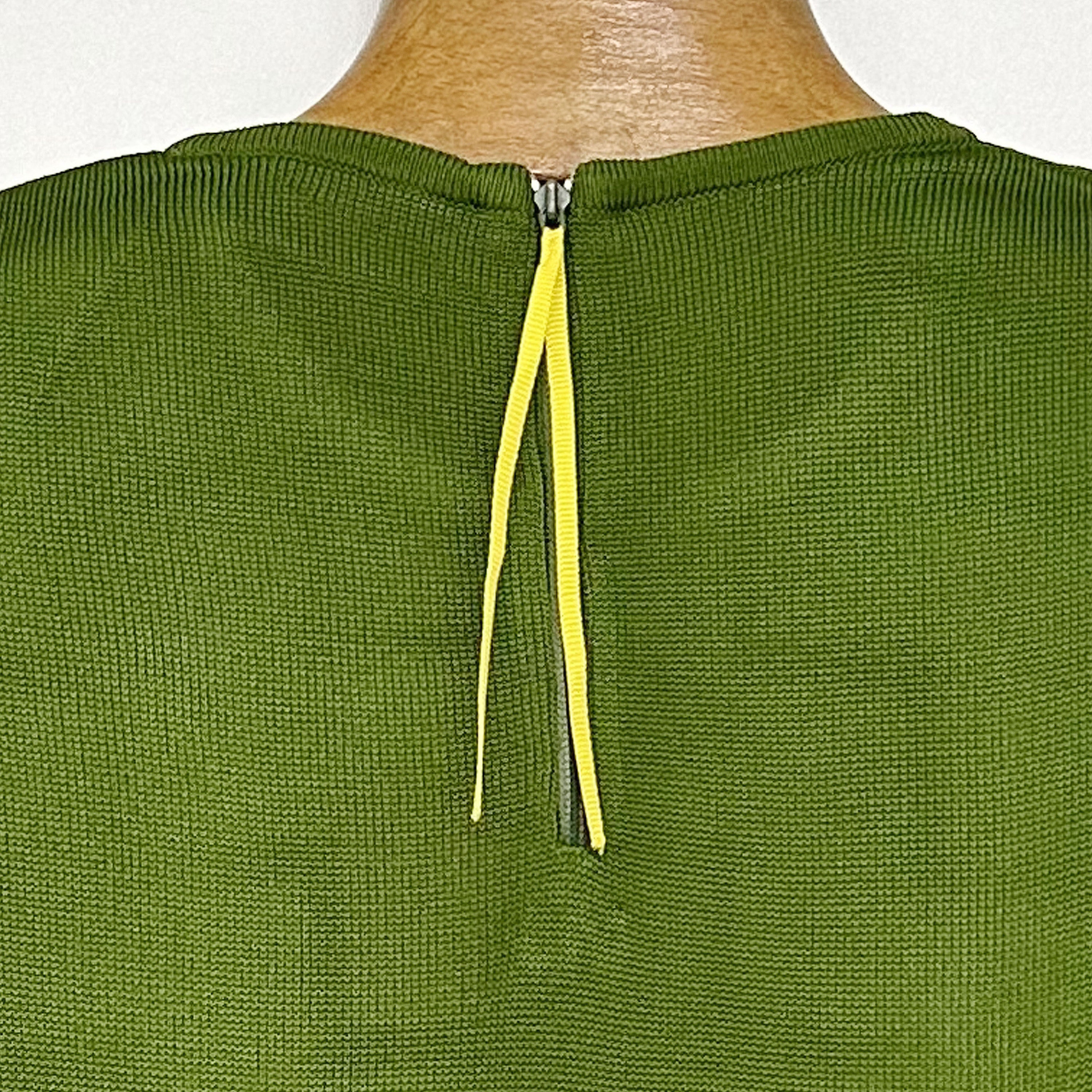 Vintage 70s Top | Green Zigzag Knit | Dralon Ultrapan France | M