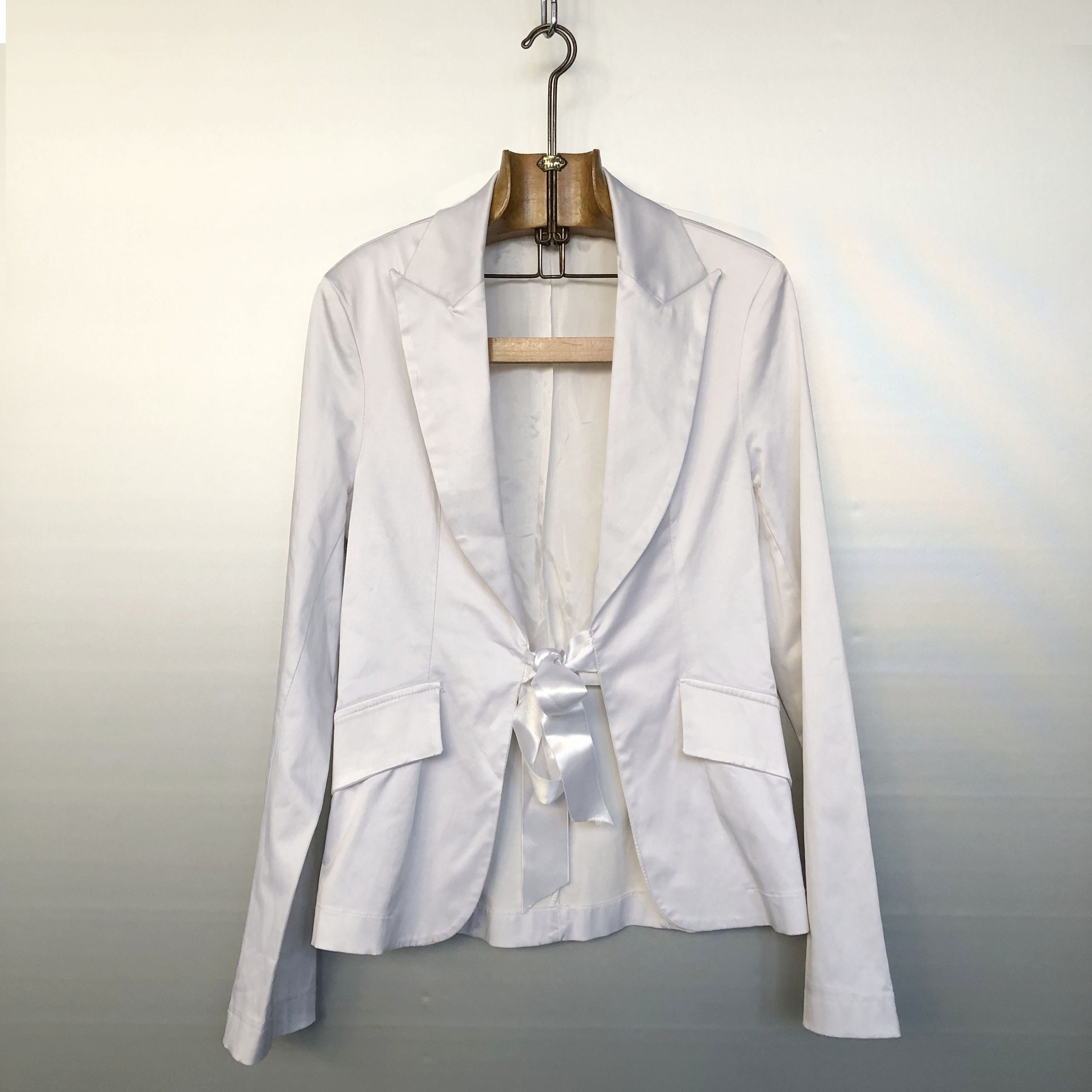 White tuxedo deals jacket women