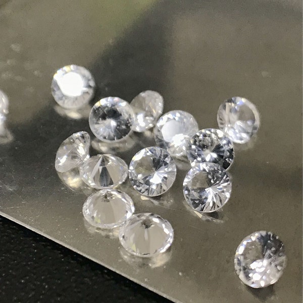 5A 20pcs 0.8/1/1.5/2/3/3.5/4.1mm Round Diamond Cut Lab Created/Grown WHITE SAPPHIRE Machine Cut Flame Fusion Corundum Loose Gem Synthetic