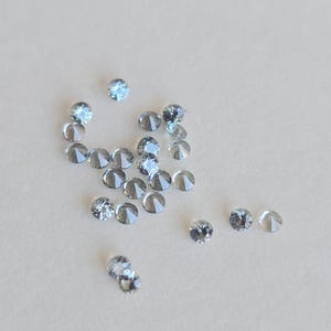 10pcs Natural Green Sapphire Round 0.8/0.9/1/1.1/1.2/1.3/1.4/1.5/1.6/1.7/1.8/1.9/2mm Green Color Round Diamond Cut Melee Size Loose Gem Teal