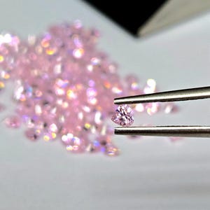 10pcs High Quality AAAAA 2.5x2.5mm Heart Shape PINK CZ Color Cubic Zirconia Melee Loose Gemstone for Setting