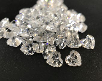 5 AAAAA CZ blanche en forme de coeur 2 x 2 x 2, 3, 5 x 3,5/4 x 4/5 x 5/8 x 8/9 x 9 mm Pierres précieuses en vrac Zircone cubique