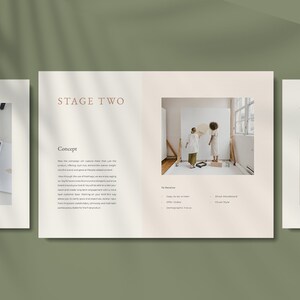 Puede incluir: Una presentaci&oacute;n de tres paneles con una est&eacute;tica minimalista. El panel central dice "STAGE TWO" y "Concept", con texto que describe una campa&ntilde;a de productos. El panel izquierdo muestra una taza de caf&eacute; y un libro. El panel derecho muestra dos jarrones con plantas secas.