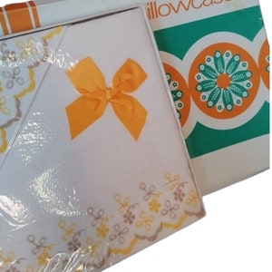 100% cotton vintage pillowcases  - yellow and white 60s 70s bedding - boxed pair of pillow cases - retro mid century bedroom decor eco uk