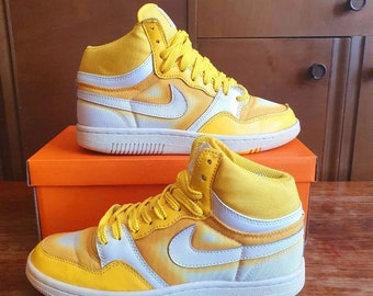 Dames vintage retro Nike Court Force gele en witte hoge sneakers sneakers hardlopen basketbal sportschoenen dames VK maat 5,5 /39/8