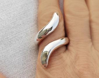 Wickelring aus Sterlingsilber, minimalistischer Statement-Ring, zeitgenössischer Ring, moderner Wickelring, klobiger Ring, Wickelring