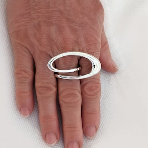 Infinite loops sterling silver ring