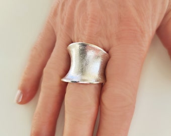 Concave sterling silver ring, Wide curved band statement ring, Chunky minimalist fashion ring