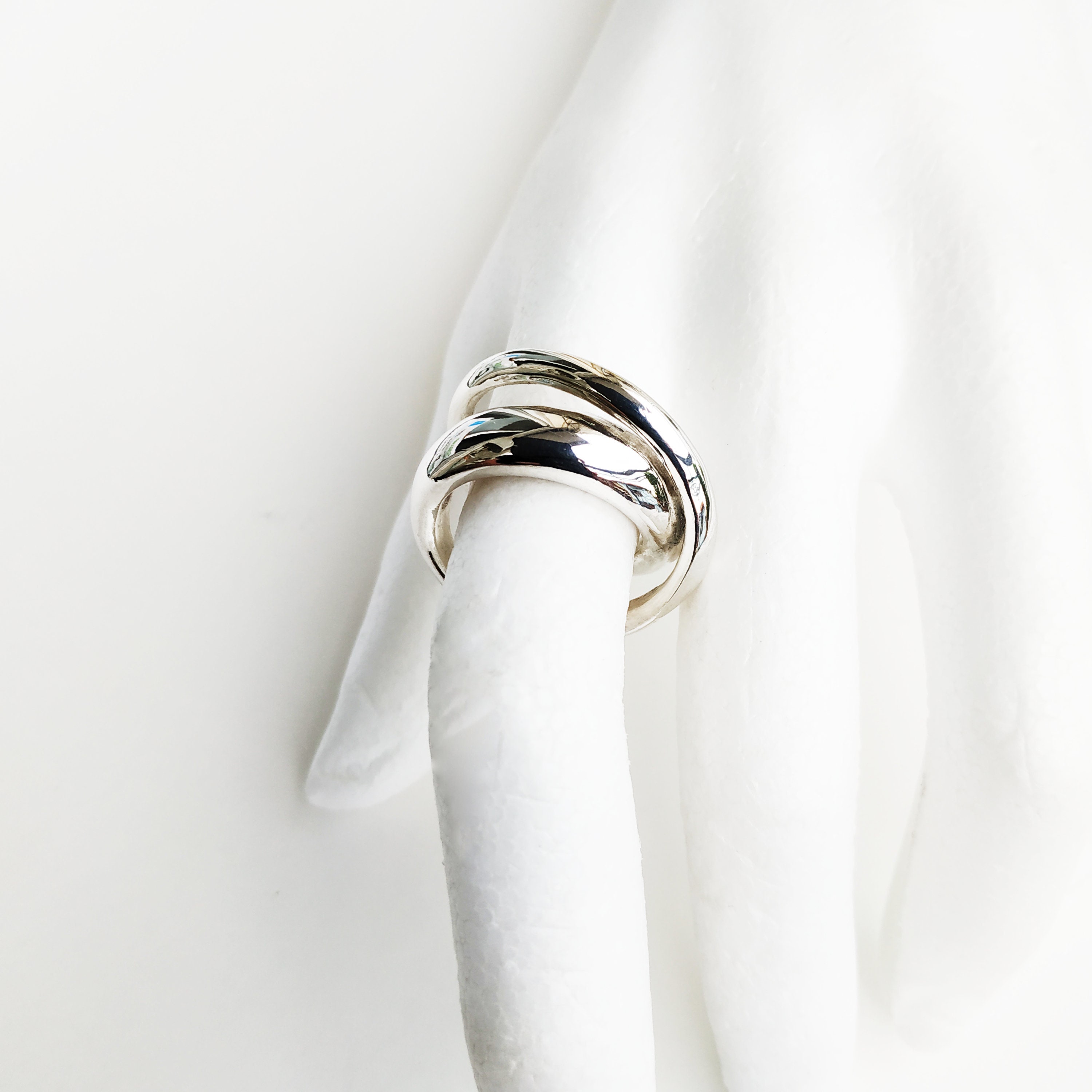 Distinct crossover ring, Sterling silver ring, Contemporary statement ring, Modernist ring, Abstract chunky fashion ring