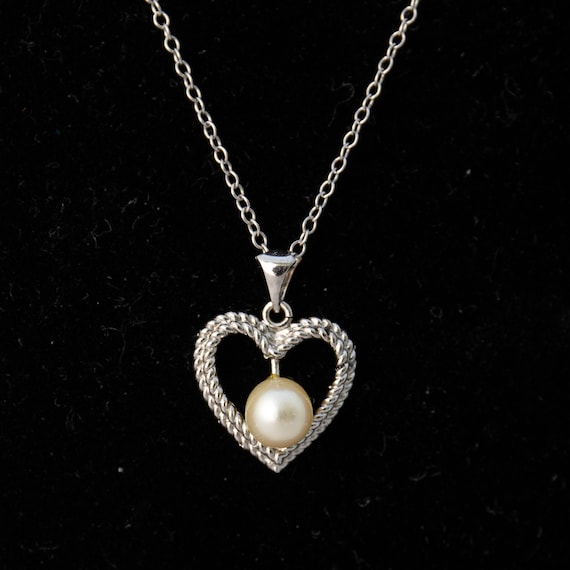 Small Pearl Necklace In An Open Heart Sterling Silver… - Gem