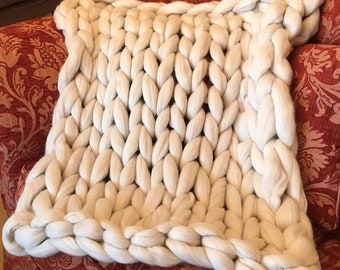 Handmade Luxurious Chunky Yarn 100% Merino Pure Wool Blanket - Colour Oyster- Extra Warm Soft Lightweight. Dimensions 30" x  30"