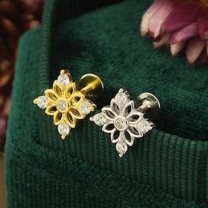 1pc of Floral Stud with Flat Screw Back in Sterling Silver or 18ct Plated Gold, Dainty Crystal Jewelry, Delicate Petal Earring
