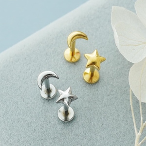 Par de aretes tipo botón de estrella y luna creciente desiguales en acero o dorado, parte posterior de rosca plana, perno de 8 mm de calibre 16, labio mini