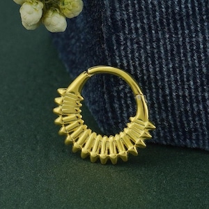 Boucles d'oreilles créoles Daith à charnière 16G en argent sterling plaqué or 18 carats, cliquet de cartilage en hélice audacieux, piercing septum dans le nez fantaisiste