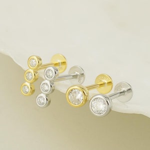1 peça Push Pin Flat Back Bezel Solitaire ou Trio CZ Stud Brinco em Prata Esterlina ou Banhado a Ouro 18k, Piercing de Lóbulo de Orelha com Pedra Única ou Tri