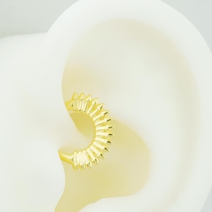 1pc of 16G Hinged Daith Earring Hoop in 18ct Gold Plated Sterling Silver, Bold Helix Cartilage Clicker, Whimsical Septum Nose Ring Piercing
