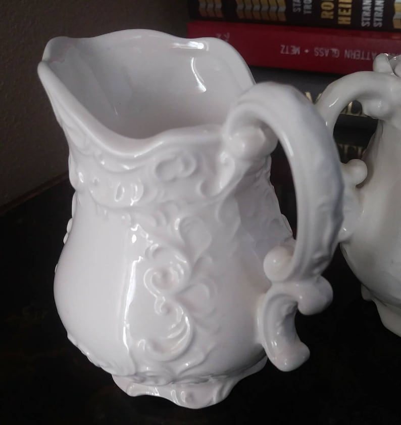 Creamer and Sugar Set with Lid Vintage National Potteries Co Clevland