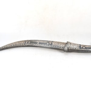 Iron Crafted Antique Handmade Tibetan Silver Hunting Knife Traditional Amulet Fighting Home Decor Collection Knife Nepal