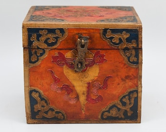 Vintage Tibetan box Handmade Wooden painted Jewelry treasure Container Buddhism Traditional colorful storage Buddhist decor culture Nepal