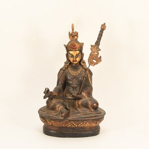 Tibet Buddhism Guru Padmasambhava Statue Lotus born guru Rinpoche handmade sculpture Home Decorative Blessing God Meditation Buddha Nepal