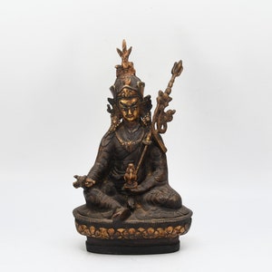 Tibet Buddhism Guru Padmasambhava Statue Lotus born guru Rinpoche handmade sculpture Home Decorative Blessing God Meditation Buddha Nepal