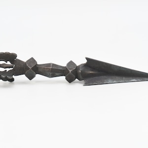 Antique Tibetan Ritual Kila Phurba Vajra Dorje Hand carved Buddhist Ritual , Buddha phurba Tantric Phurba vintage phurba handmade nepal