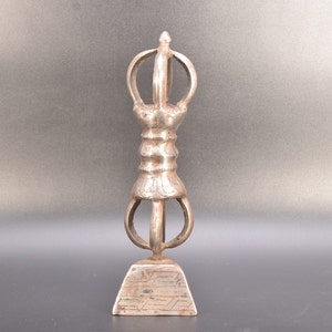 Iron pronged Dorje Handmade Vajra Tibetan Religious Vajra Dorje Meditating Praying Decorative Vajra Collectible Nepal