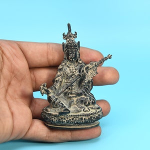 Tibetan Guru Rinpoche statue Padmasambhava copper brass small sculpture hand carved Buddhist Antique figurine vintage decoration Nepal