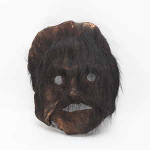 タルー族のシャーマンの悪魔払いのマスク、手彫りのネパール部族の