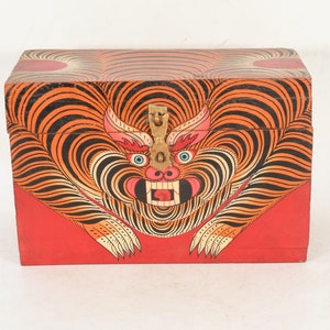 Bird King Chhepu Handpainted Tibetan Wooden Storage Jewelry Box Container Colorful Buddhism Traditional Culture Nepal
