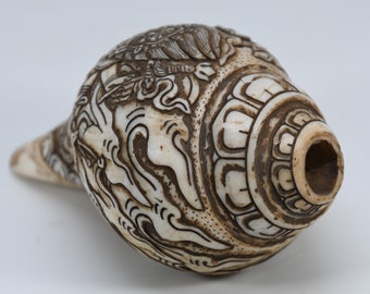 Conch Mahakala carved Tibetan ethnic Master Quality Buddhism dhun navi sankha Sankh Shell Crown Antique horn  buddhism sankha nepal