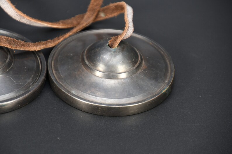 Tingsha Tibetano Meditazione - Cembalo Buddista 6,5 Cm Con Simboli Fortunati - Foto 8